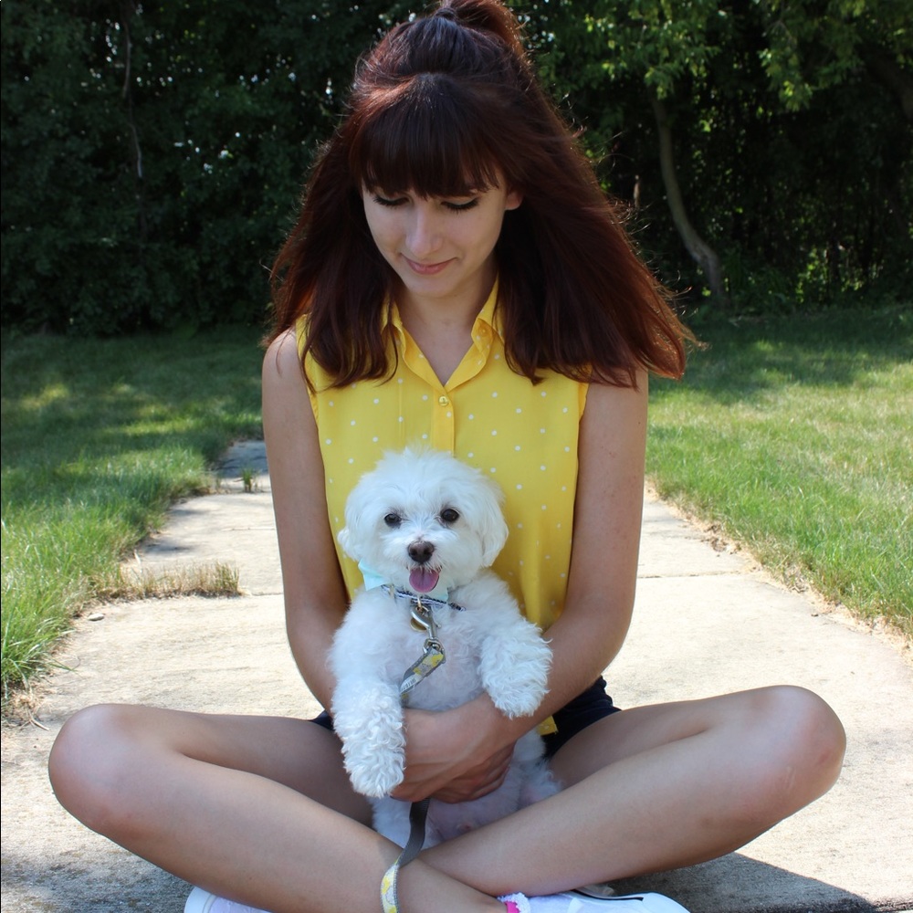 Meet your Posher, Olivia